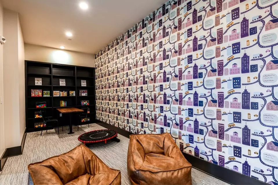  8255 Park Blvd, Miami, FL 33126 photo 17