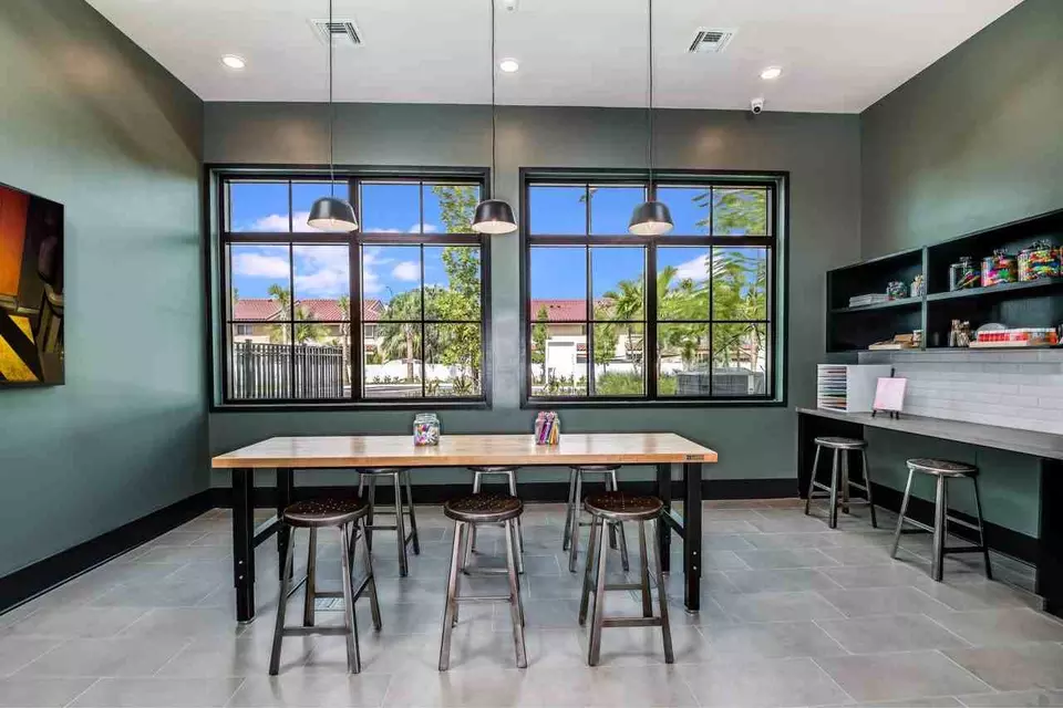  8255 Park Blvd, Miami, FL 33126 photo 25