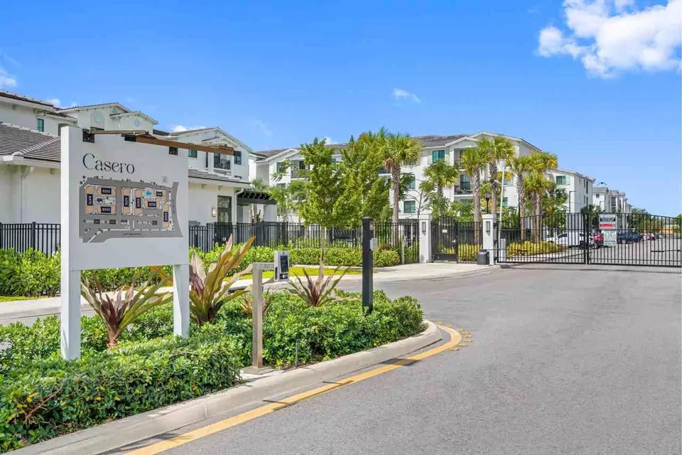  8255 Park Blvd, Miami, FL 33126 photo 9