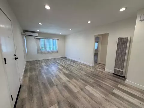 8818 Ramsgate Ave, Los Angeles, CA 90045