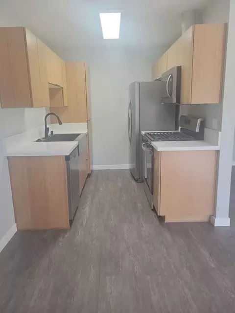 1959 Maple Ave, Costa Mesa, CA 92627