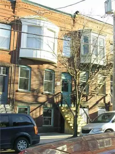 150 Lark St, Albany, NY 12210