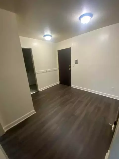 5167 N Lovers Lane Rd, Milwaukee, WI 53225