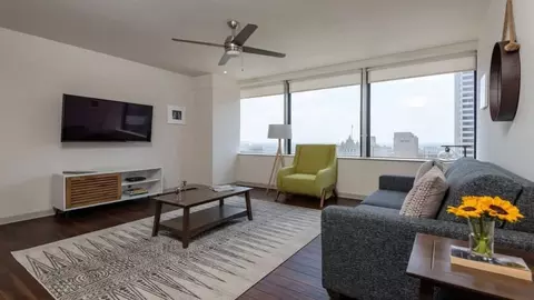1016 Elm St, Dallas, TX 75202