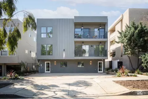 914 7th St, Santa Monica, CA 90403