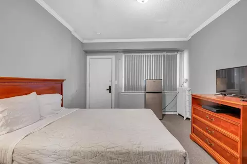 Dix Toledo Rd, Riverview, MI 48193