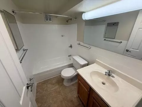 816 Easley St, Silver Spring, MD 20910 photo 6