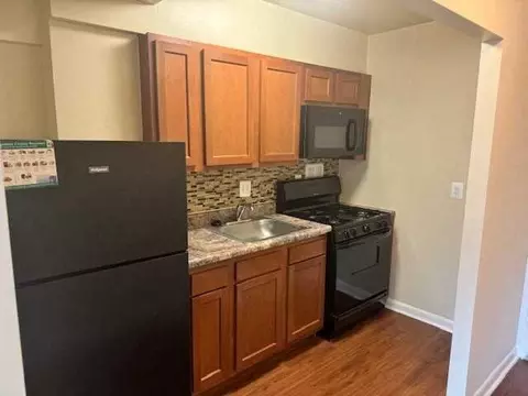 816 Easley St, Silver Spring, MD 20910 photo 3