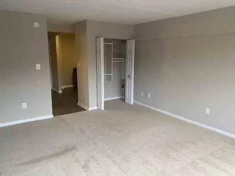 816 Easley St, Silver Spring, MD 20910 photo 6