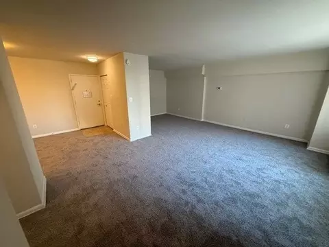 816 Easley St, Silver Spring, MD 20910 photo 4