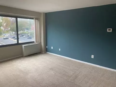 816 Easley St, Silver Spring, MD 20910 photo 3