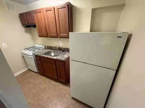 816 Easley St, Silver Spring, MD 20910 photo 7