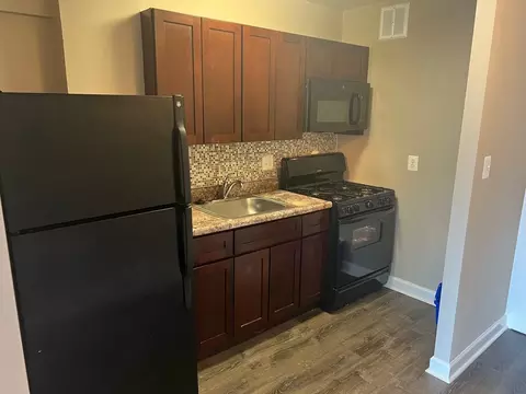 816 Easley St, Silver Spring, MD 20910 photo 9