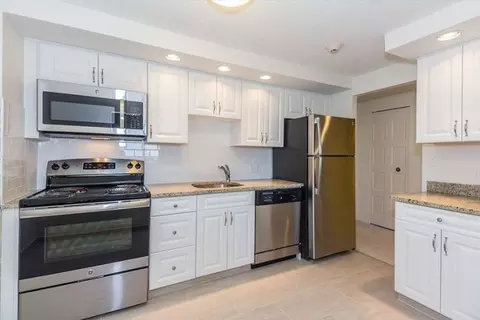 2 Ocean Ave, Revere, MA 02151