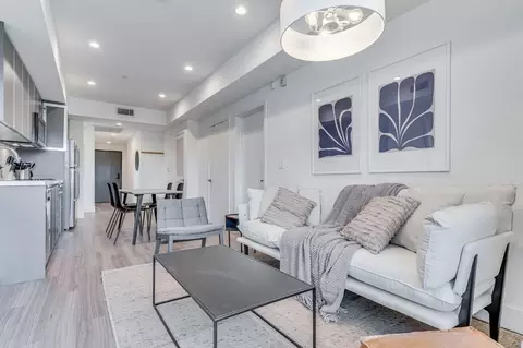 5460 Fountain Ave, Los Angeles, CA 90029