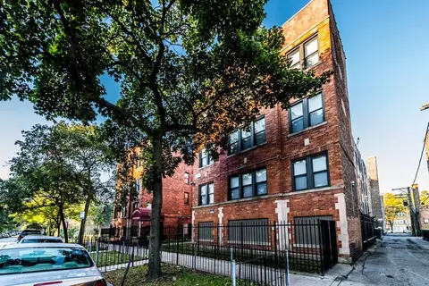 7110 S Ridgeland Ave, Chicago, IL 60649