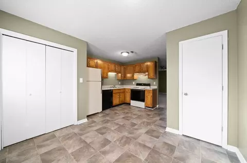 2450 Caroline Dr, Clarksville, TN 37042