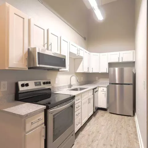 920 Broadway Blvd, Kansas City, MO 64105