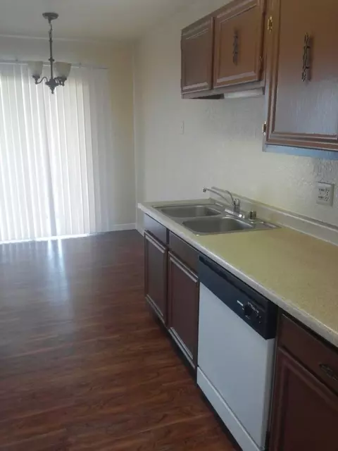 825 S Telshor Blvd, Las Cruces, NM 88011