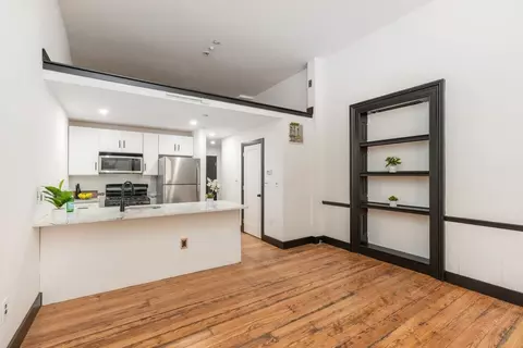1520 Green St, Philadelphia, PA 19130