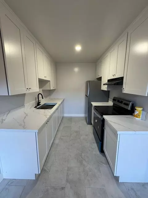 8744 Cedros Ave, Los Angeles, CA 91402