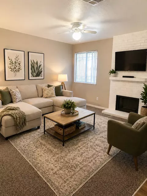 2665 S Bruce St, Winchester, NV 89169