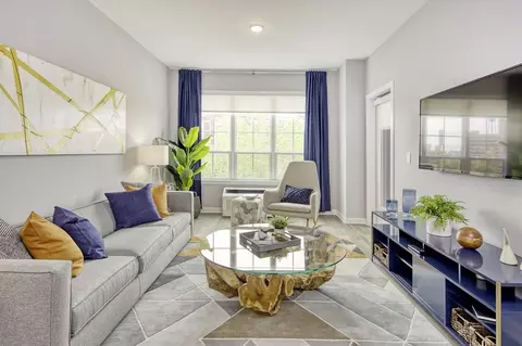 675 Monmouth St, Jersey City, NJ 07310 photo 2