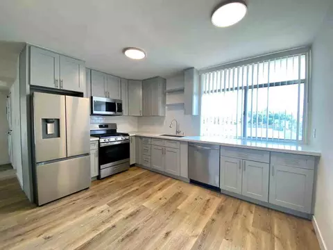 511 N Kenmore Ave, Los Angeles, CA 90004