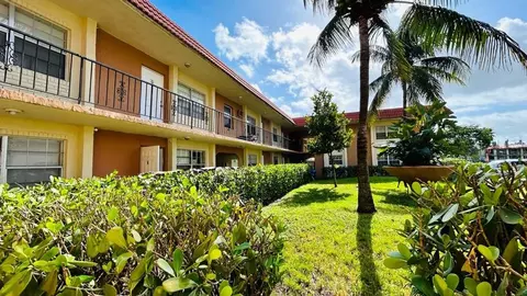 978 SW 10th Dr, Pompano Beach, FL 33060