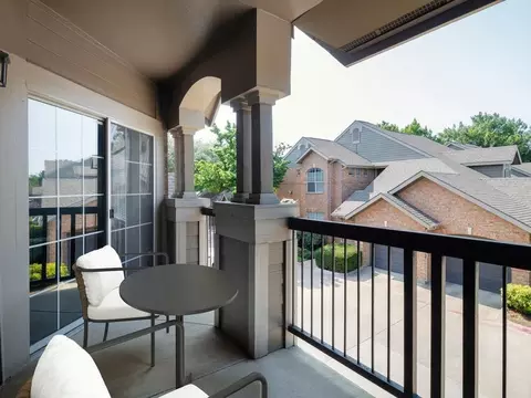 14700 Marsh Ln, Addison, TX 75001 photo 9