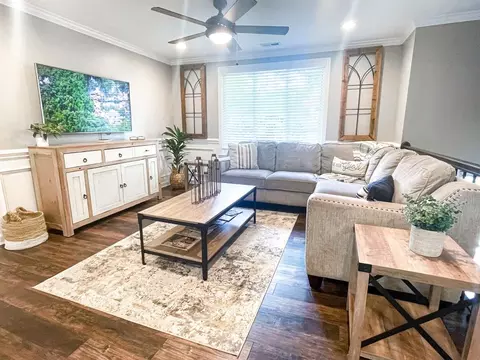 11501 5 Cedars Rd, Charlotte, NC 28226