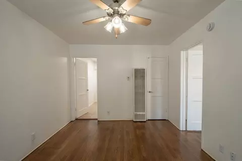 14229 Victory Blvd, Los Angeles, CA 91401