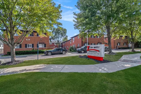 629 W Maple Rd, Clawson, MI 48017 photo 13