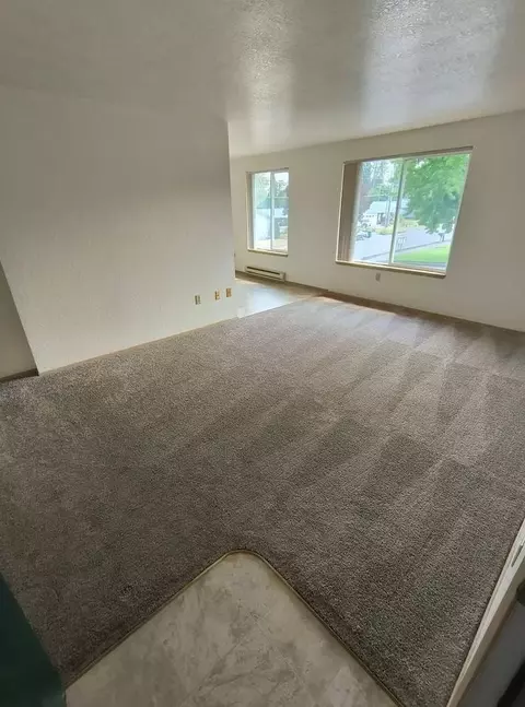 3010 22nd Ave, Forest Grove, OR 97116
