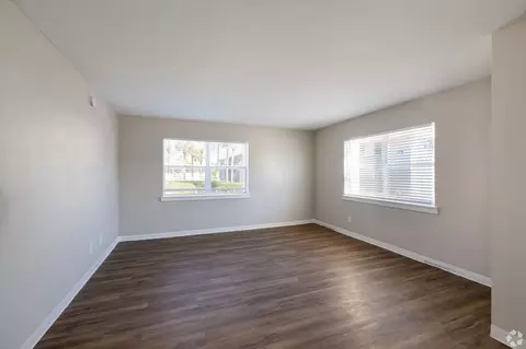 1400 5th Ave N, Naples, FL 34102
