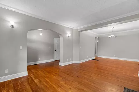 5783 Mcpherson Ave, Saint Louis, MO 63112