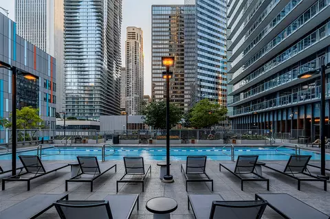 345 E Wacker Dr, Chicago, IL 60601 photo 34