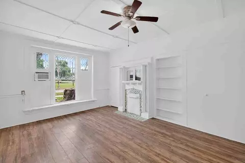 527 E Lemon Ave, Eustis, FL 32726 photo 14