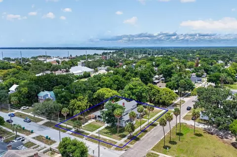 527 E Lemon Ave, Eustis, FL 32726