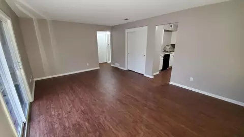 2017 Benson Gardens Blvd, Omaha, NE 68134