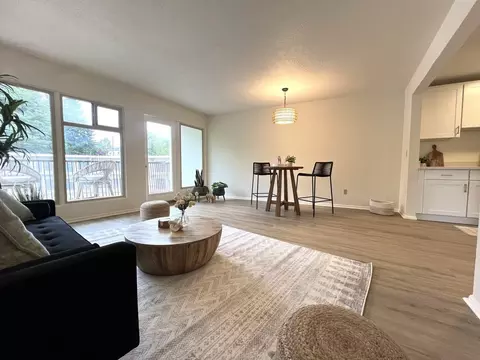 5201 42nd Ave S, Seattle, WA 98118