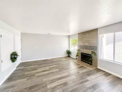 32 E Main St, Winters, CA 95694
