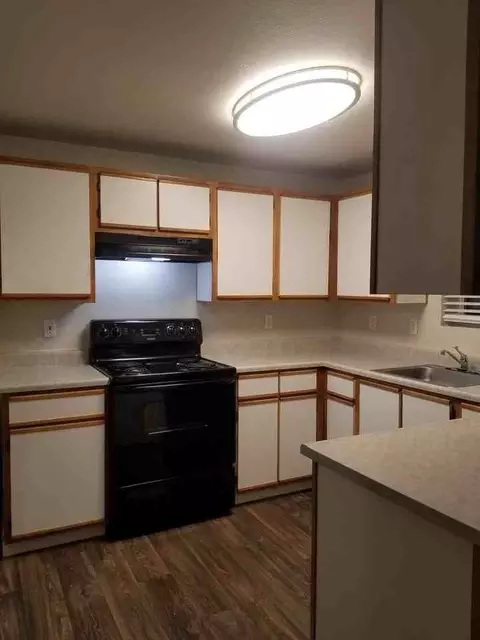 14155 Beavercreek Rd, Oregon City, OR 97045