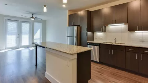 601 W St Johns Ave, Austin, TX 78752 photo 8