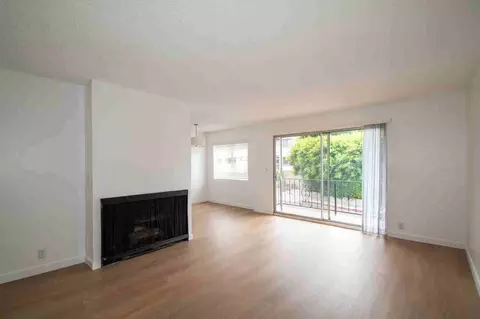 12241 Burbank Blvd, Los Angeles, CA 91607