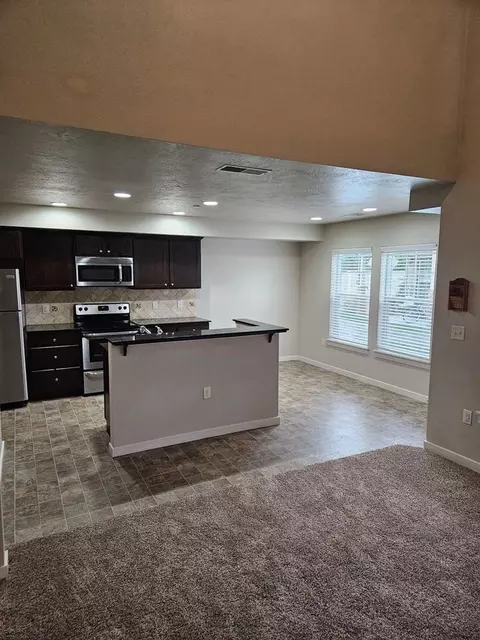95 W Ashby Dr, Meridian, ID 83646