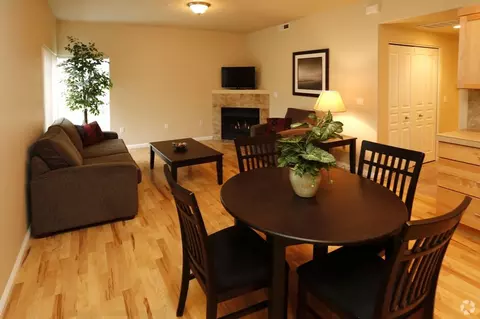 10038 SE Division St, Portland, OR 97266