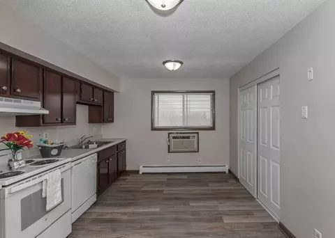 503 Sycamore St, Tipton, IA 52772