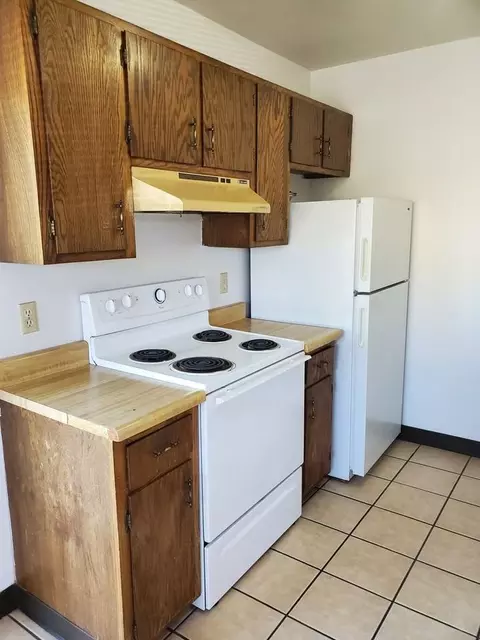 4427 Parkview Dr, Cheyenne, WY 82001