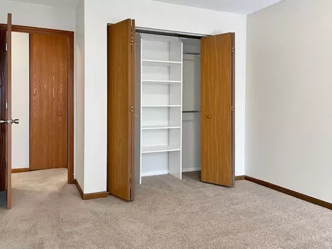 3898 Valley View Dr S, Eagan, MN 55122 photo 13